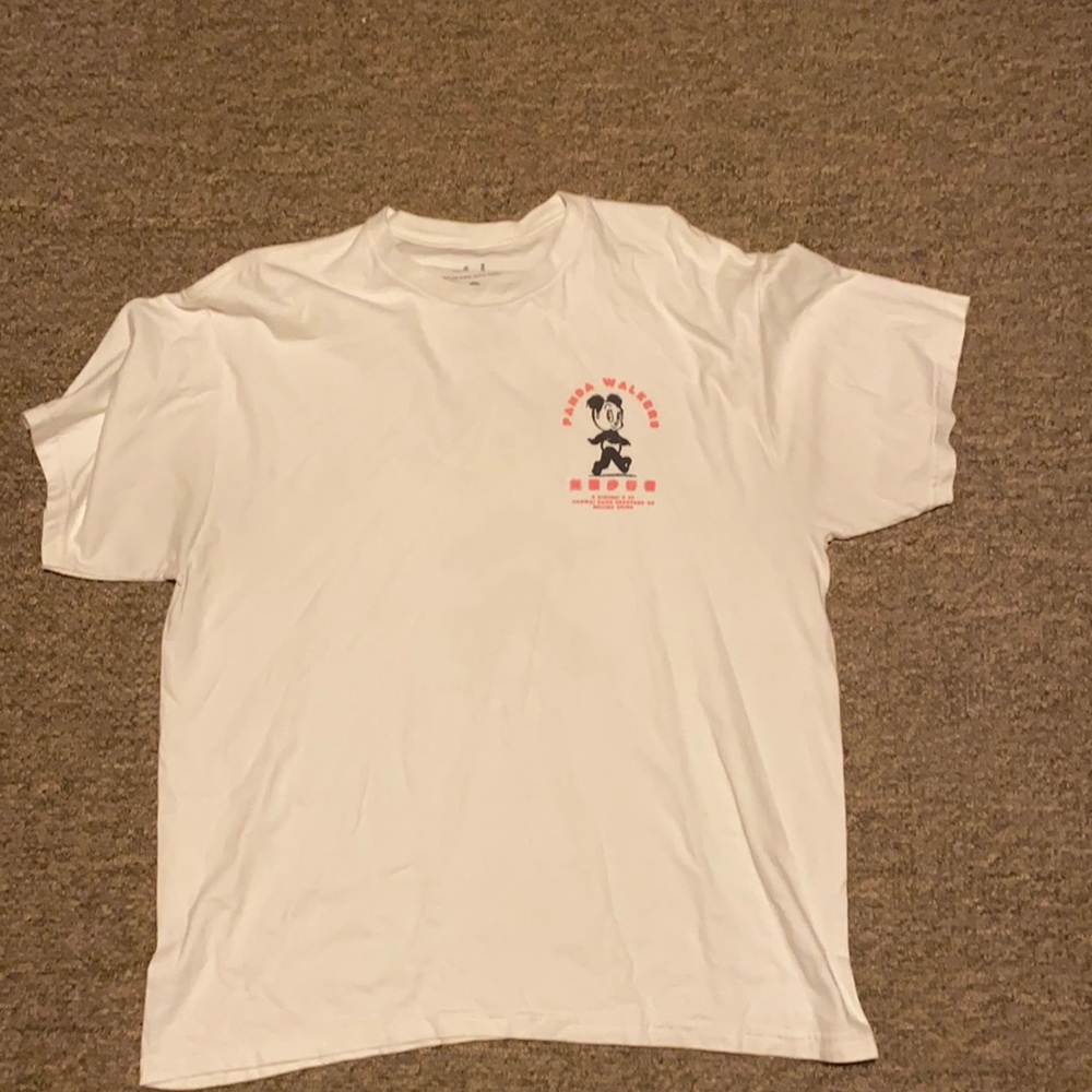 Men’s Panda Tshirt size XL